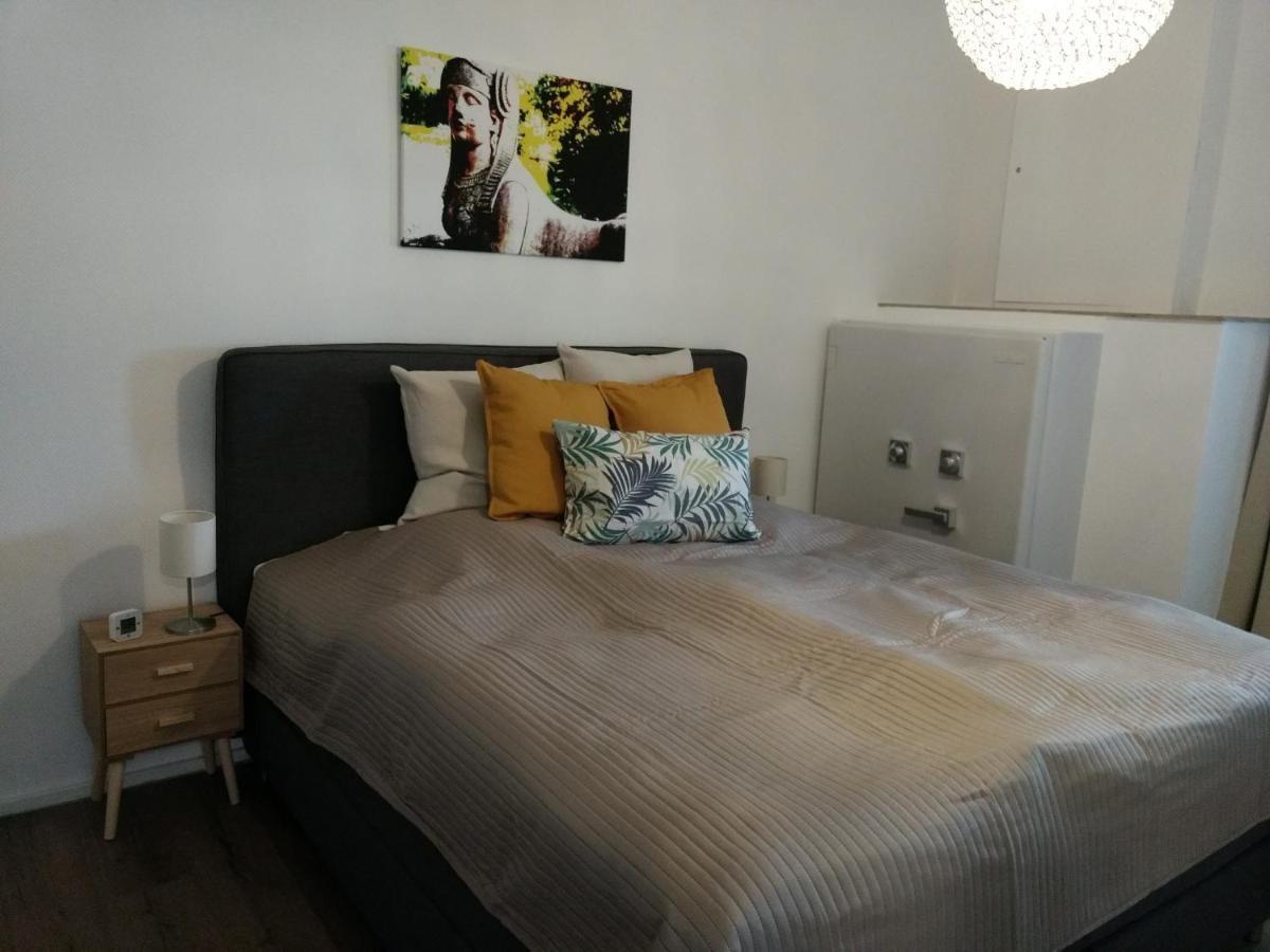 Apartmán Strietpartment - 2 Schlafzimmer, Viel Raum Und Ruhe Aschaffenburg Exteriér fotografie