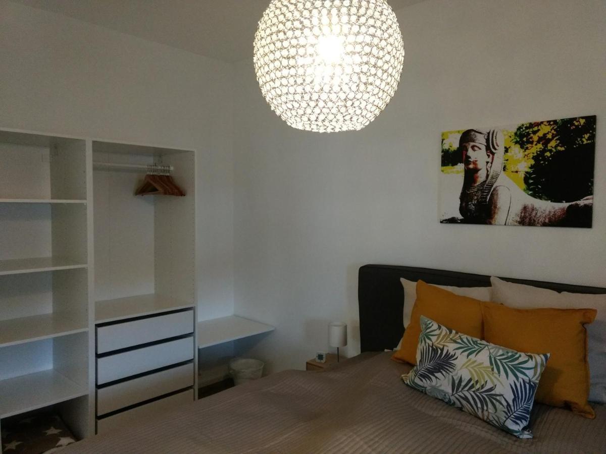 Apartmán Strietpartment - 2 Schlafzimmer, Viel Raum Und Ruhe Aschaffenburg Exteriér fotografie